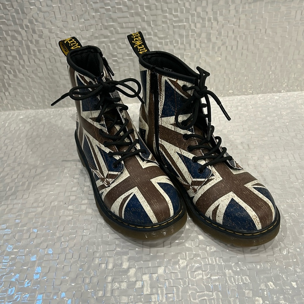 Doc Martens English Flag combat boots